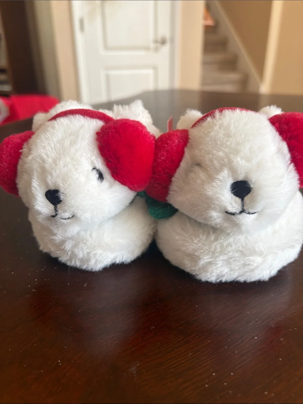 NWT - Wondershop Polar Bear holiday slippers 5T/6T small